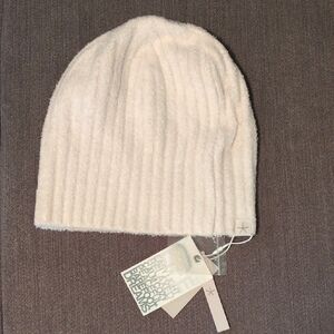 NWT Barefoot Dreams CozyChic Lite Ribbed Beanie